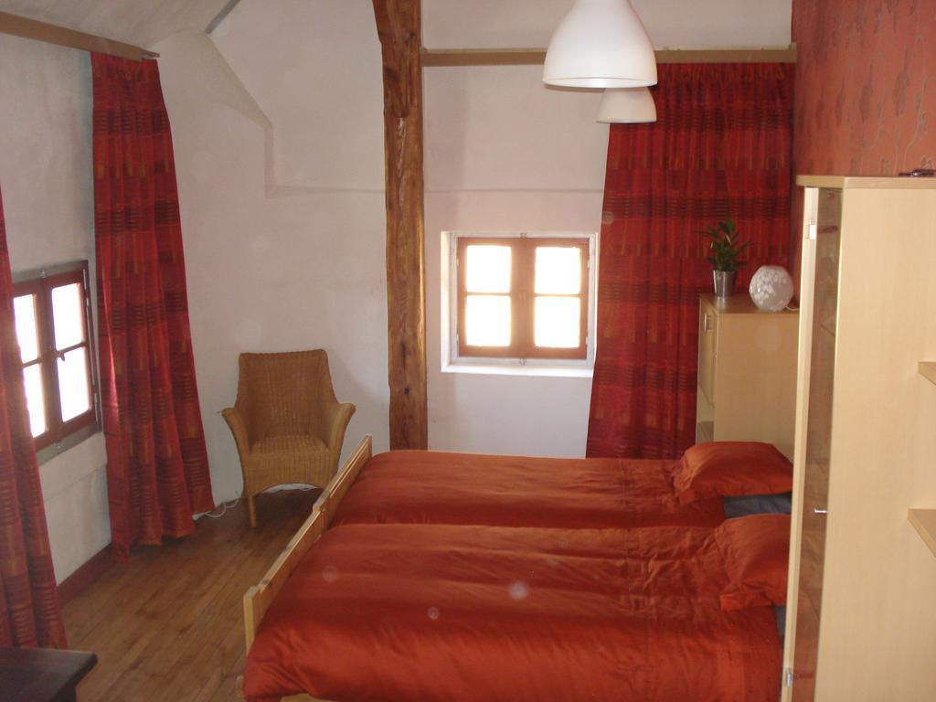 Chambres D'Hotes Notre Paradis Dun-sur-Meuse Стая снимка